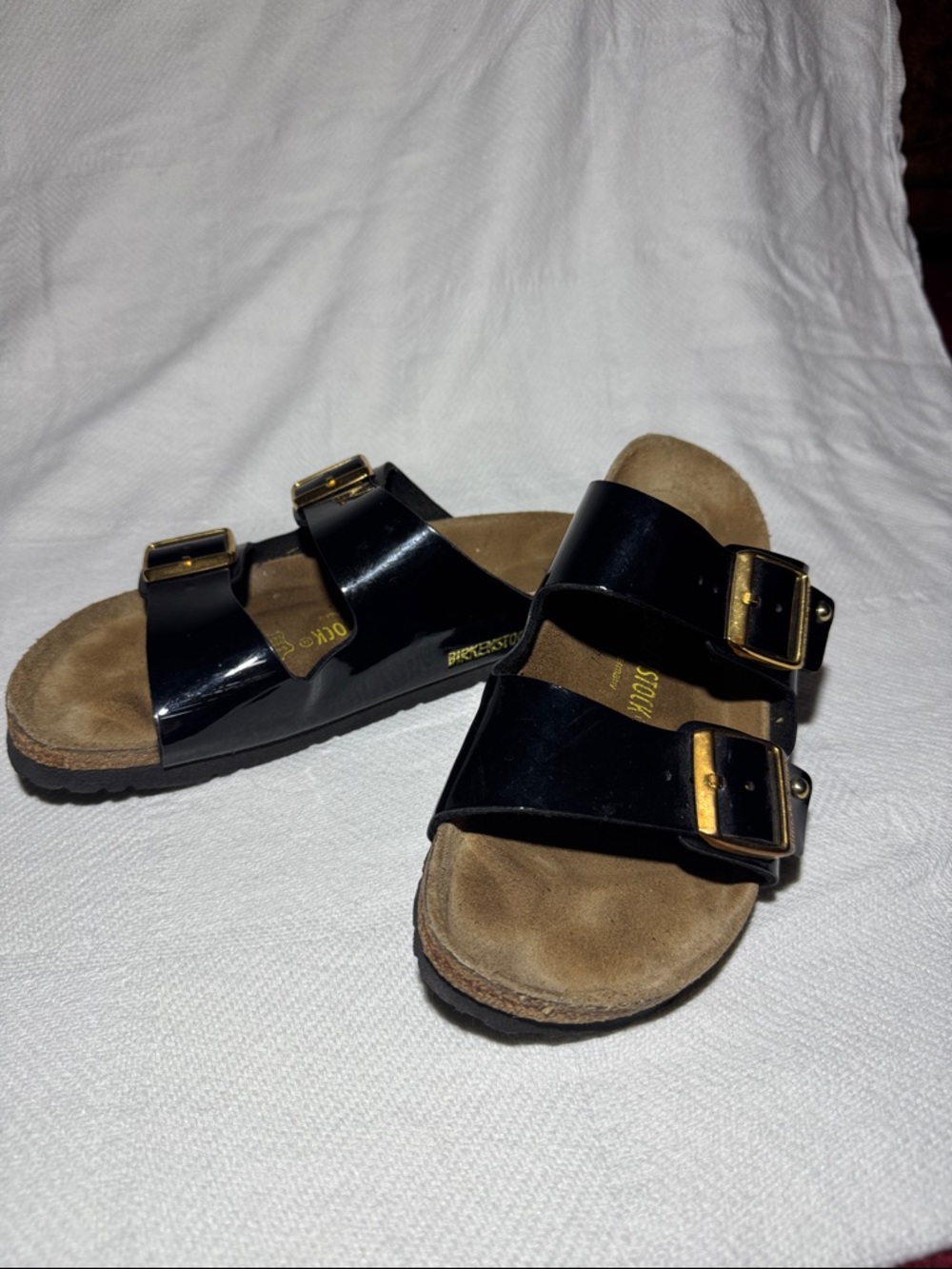 Birkenstock Arizona, women’s, size 9, sandals in a black patent finish